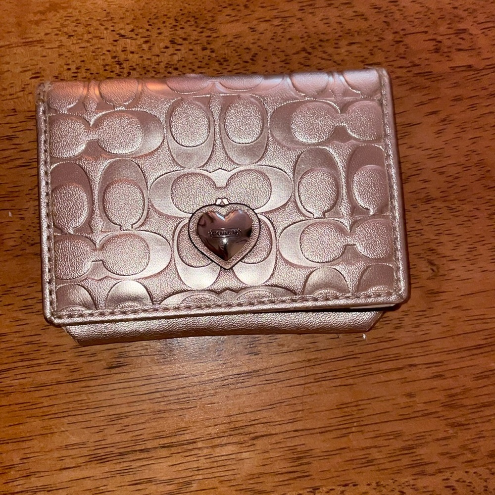 Gold coach card case - Picture 2 of 8